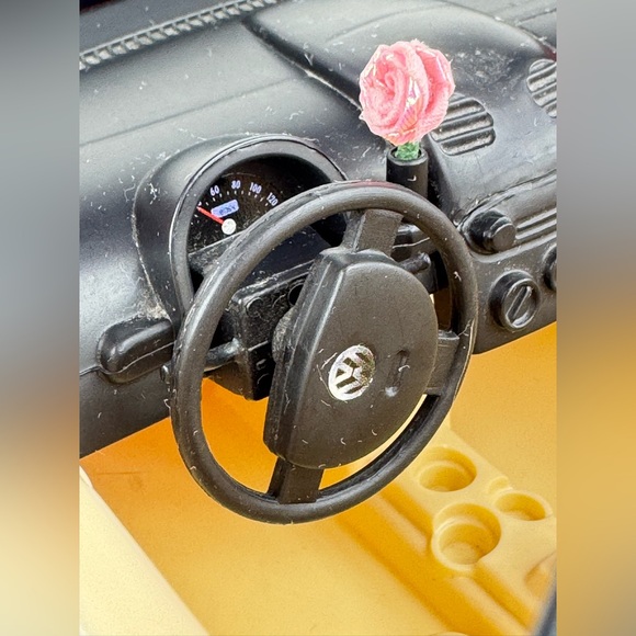 Vintage Year 2000 Barbie VW Bug in Red - Picture 7 of 11
